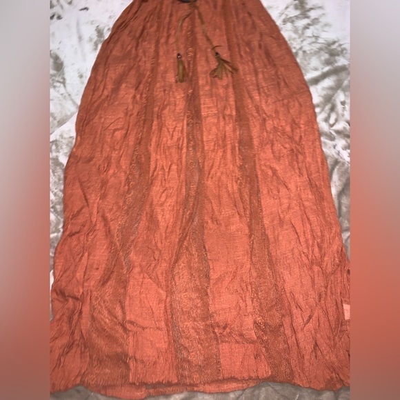 Burnt orange skirt - Picture 3 of 3